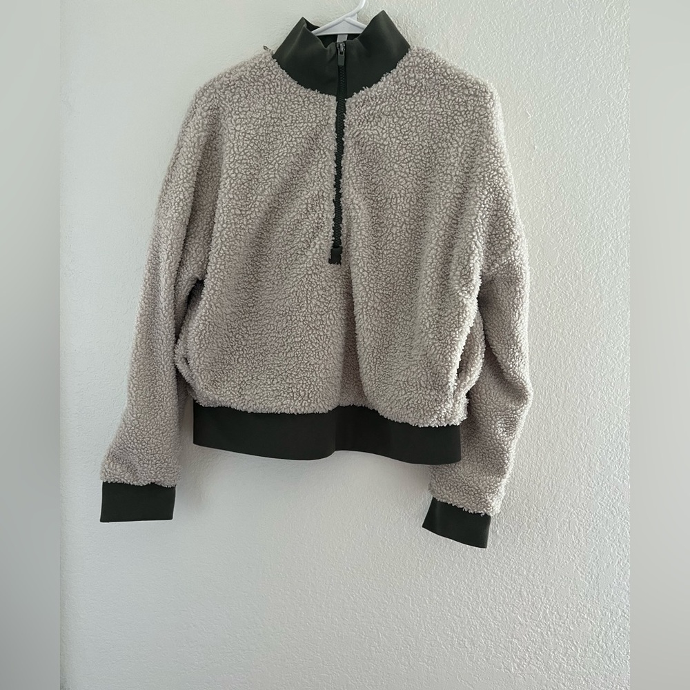 Fabletics green Sherpa half zip sweater